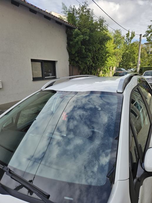 Peugeot 2008 1,6 BlueHDI, fotografija 7