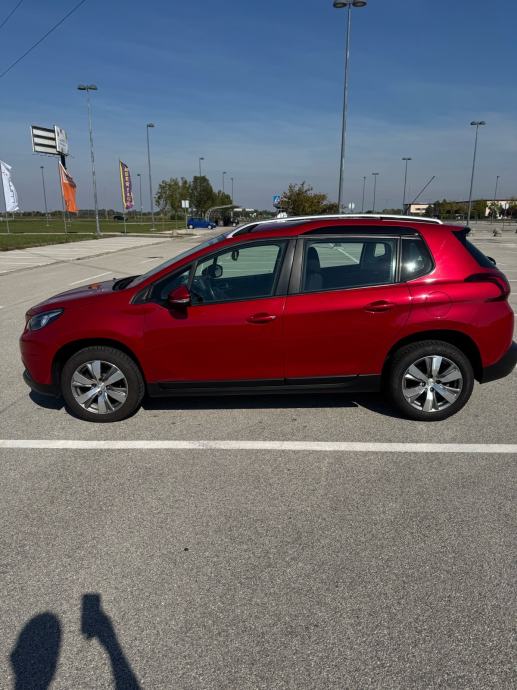 Peugeot 2008 1,6 BlueHDI, fotografija 2