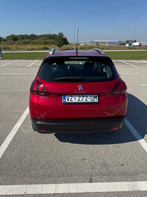 Peugeot 2008 1,6 BlueHDI, fotografija 8