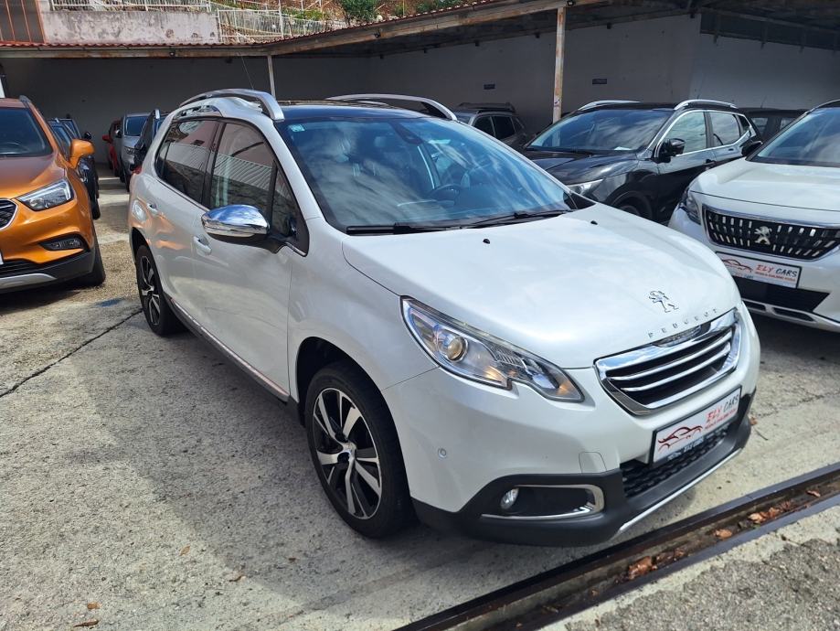 Peugeot 2008 1,6 e-HDi ALLUR/Panoramski Krov/NAVI‼️REG.01/2027, fotografija 3