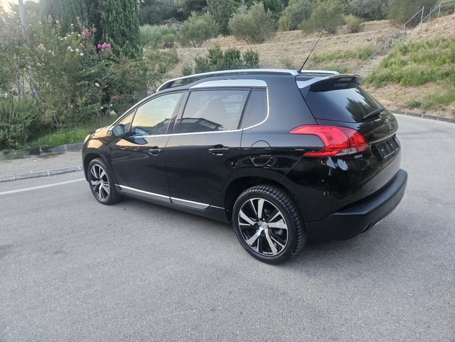 Peugeot 2008 1,6 e-HDi,ALLURE paket opreme,kao nov, fotografija 7