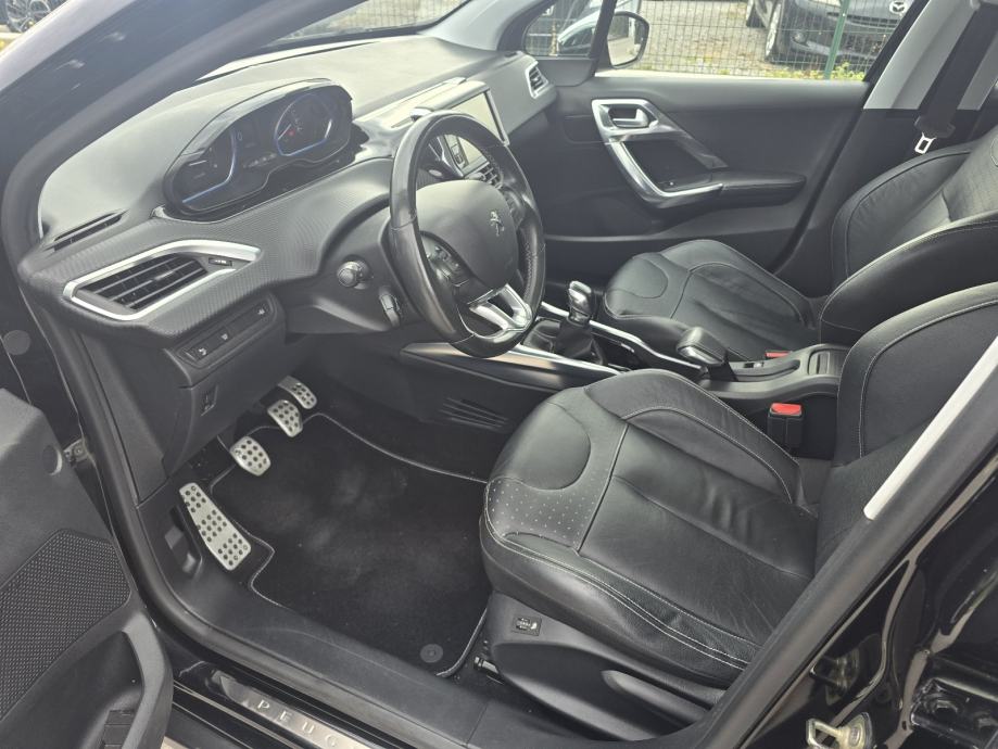 Peugeot 2008 1,6 e-HDi, fotografija 10