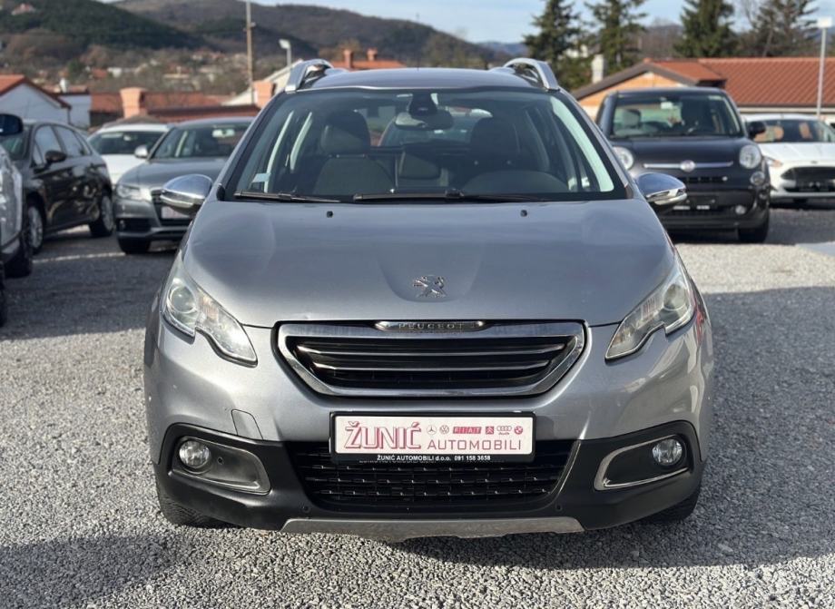Peugeot 2008 1,6 e-HDi, fotografija 2