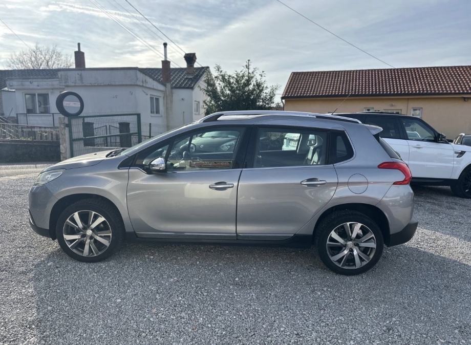 Peugeot 2008 1,6 e-HDi, fotografija 4