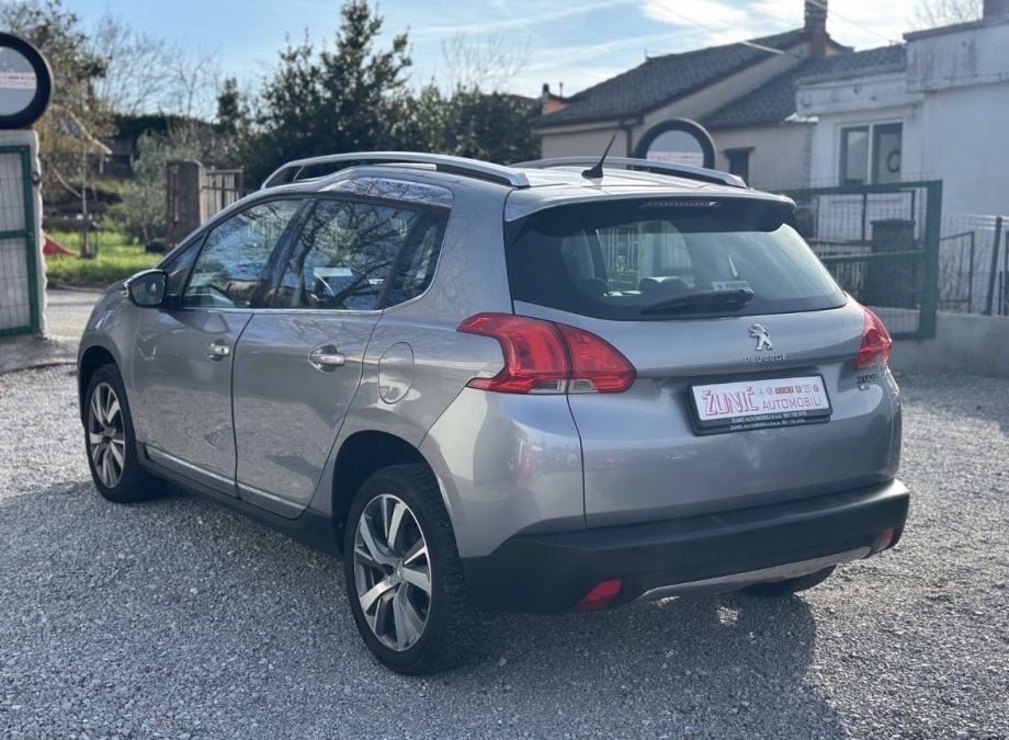 Peugeot 2008 1,6 e-HDi, fotografija 5