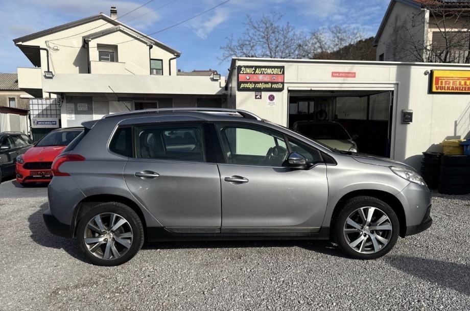 Peugeot 2008 1,6 e-HDi, fotografija 8