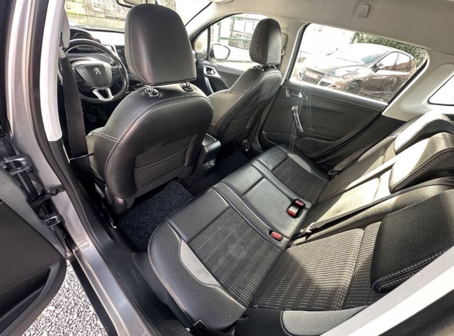 Peugeot 2008 1,6 e-HDi, fotografija 10