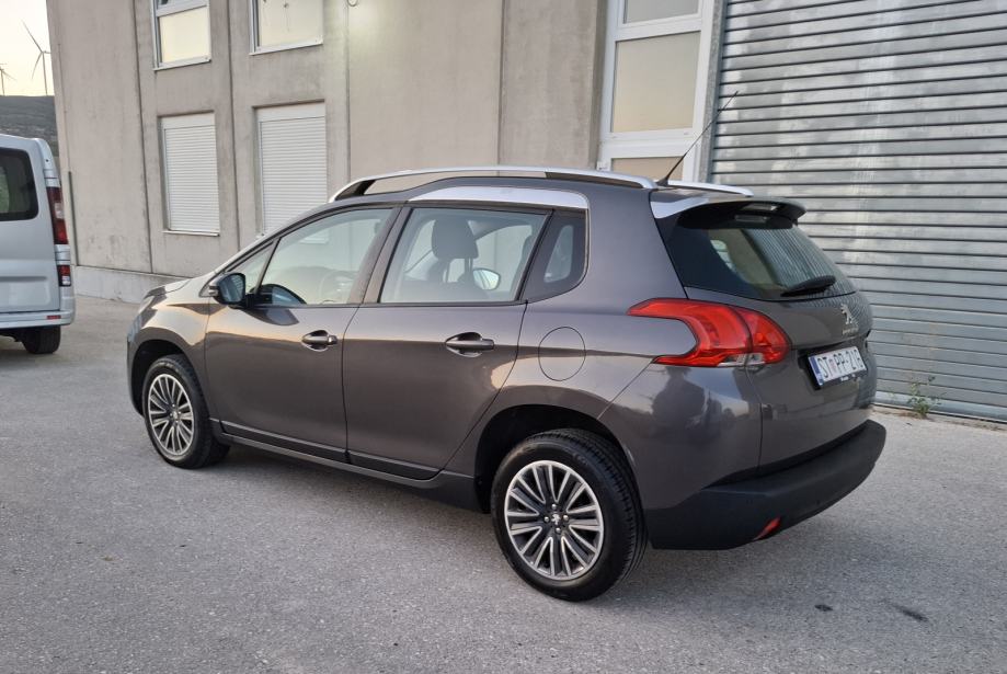Peugeot 2008 1,6 e-HDi, fotografija 5