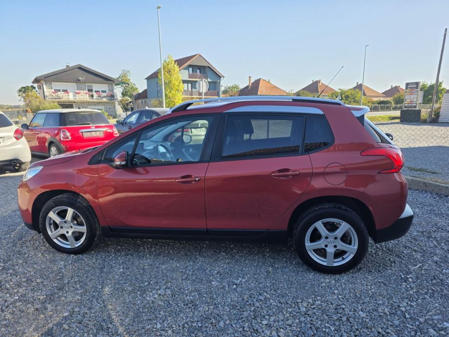 Peugeot 2008 1,6 e-HDi, fotografija 8
