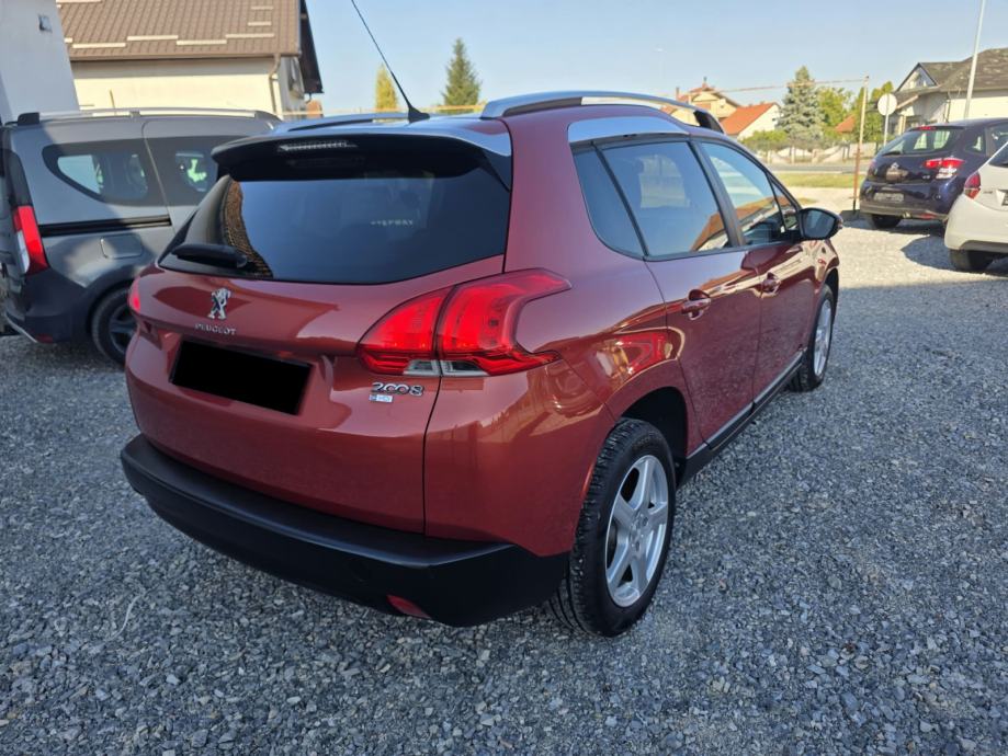 Peugeot 2008 1,6 e-HDi, fotografija 5