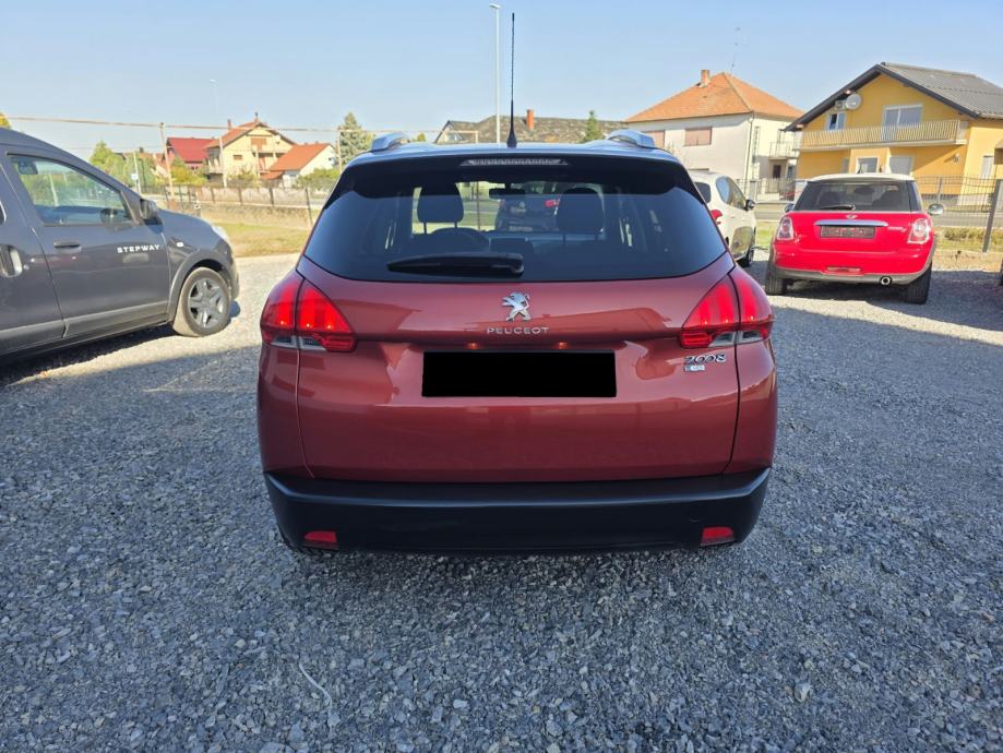 Peugeot 2008 1,6 e-HDi, fotografija 6