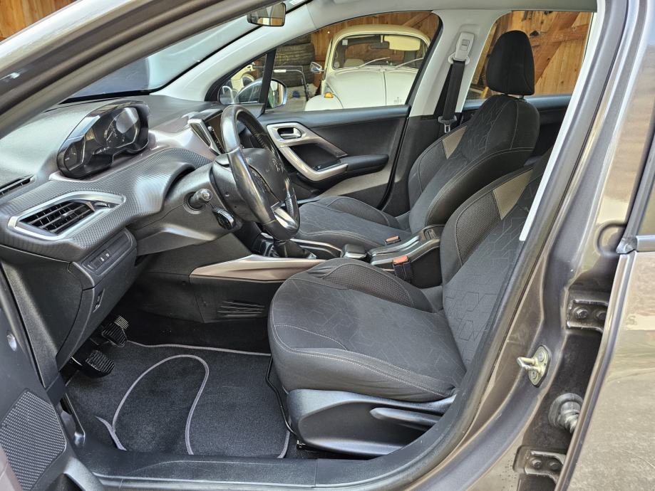 Peugeot 2008 1,6 HDI,mod'14,top stanje,može na kartice!, fotografija 9