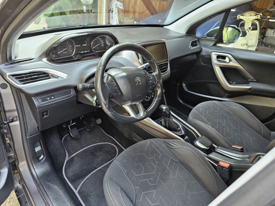 Peugeot 2008 1,6 HDI,mod'14,top stanje,može na kartice!, fotografija 10