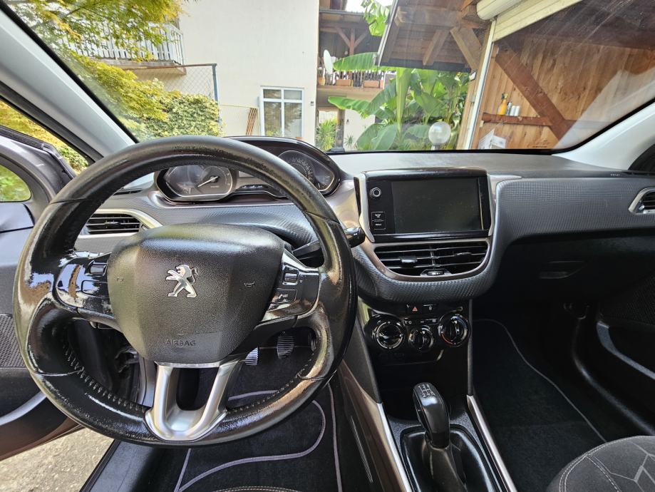 Peugeot 2008 1,6 HDI,mod'14,top stanje,može na kartice!, fotografija 11