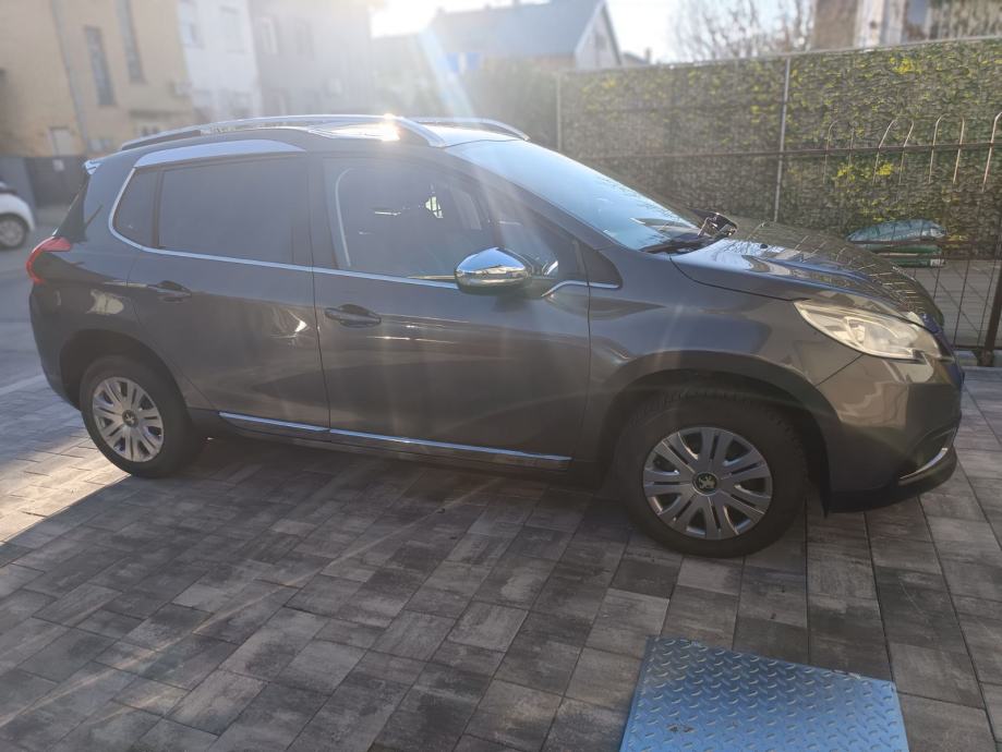 Peugeot 2008 1.6 e-hdi reg 06/2027, fotografija 4