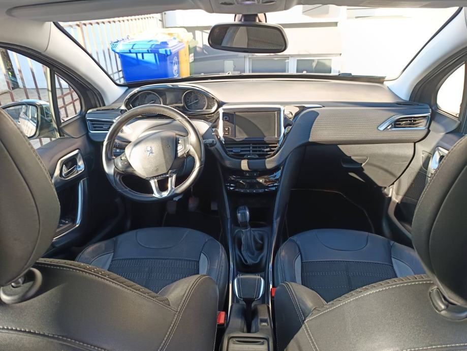 Peugeot 2008 1.6 e-hdi reg 06/2027, fotografija 5