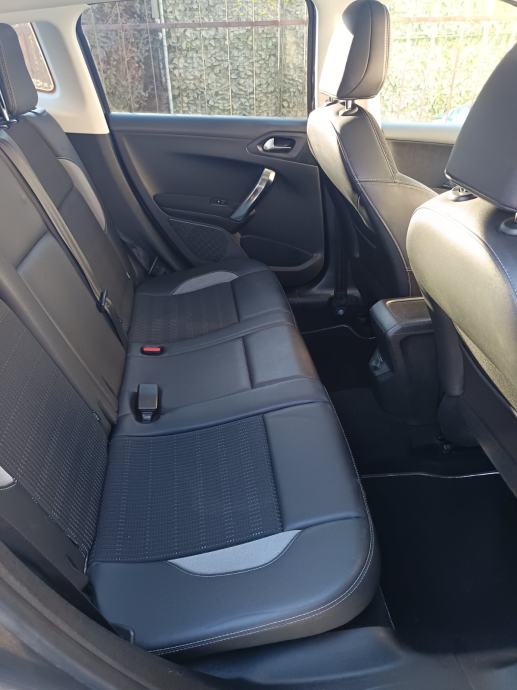 Peugeot 2008 1.6 e-hdi reg 06/2027, fotografija 7