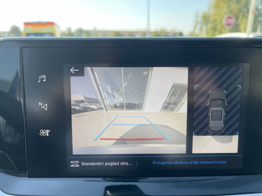 PEUGEOT 2008 2021 • PREMIUM jamstvo • AutoZubak Rabljena, fotografija 19