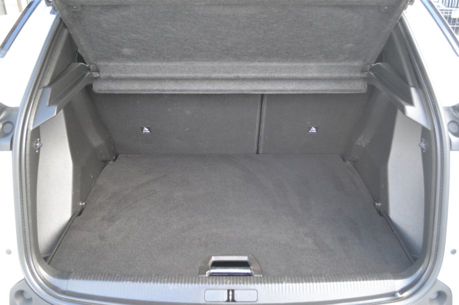 Peugeot 2008 allure 1,5 HDI *** RATA 215€ *** BEZ UČEŠĆA *** SERVISNA, fotografija 10