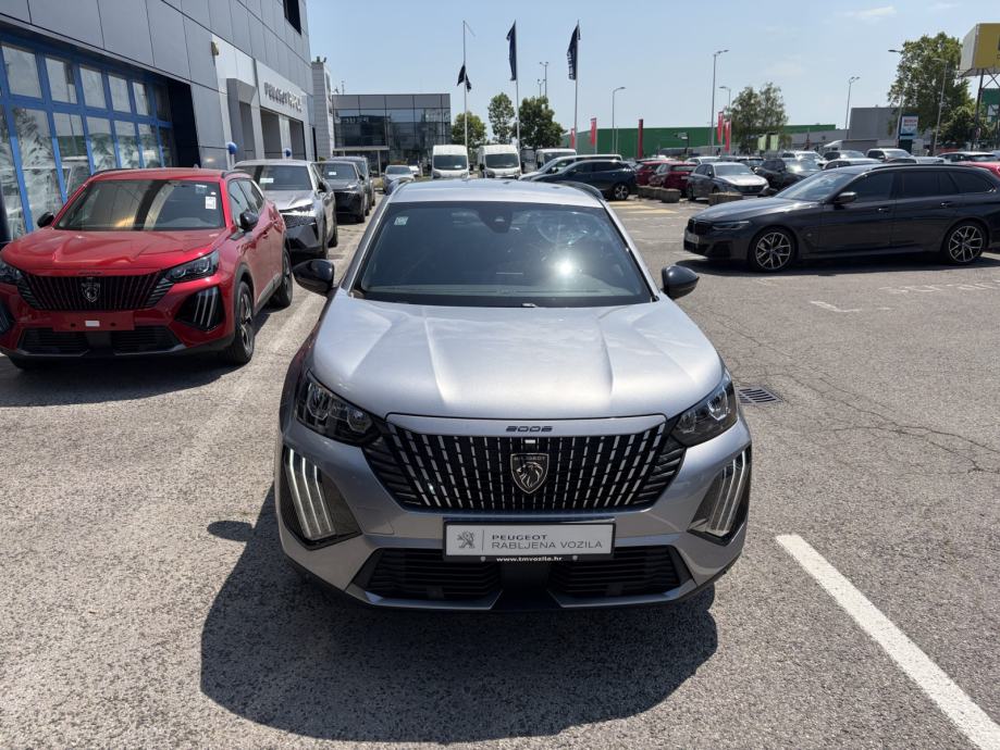 PEUGEOT 2008 ALLURE HYBRID 145 E-DCS6, fotografija 2