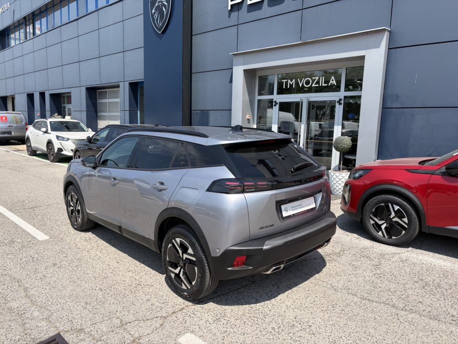 PEUGEOT 2008 ALLURE HYBRID 145 E-DCS6, fotografija 4