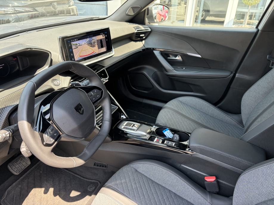 PEUGEOT 2008 ALLURE HYBRID 145 E-DCS6, fotografija 8