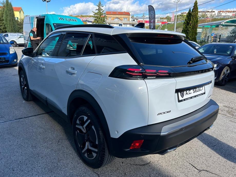 Peugeot 2008 Hybrid 136 - 2025 - 16.000km GRATIS REGISTRACIJA!!!, pogled izvana - slika 5