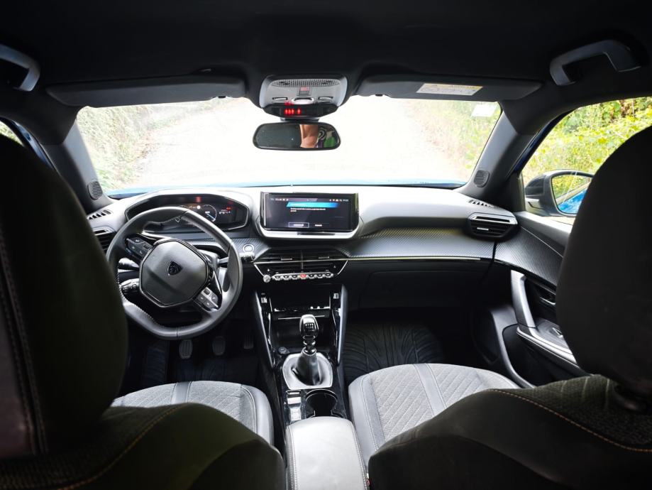 Peugeot 2008 Pežo 2008 Allure Pure Tech 1.2, fotografija 5