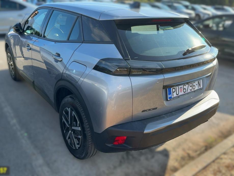 Peugeot 2008 PureTech 100 Active + jamstvo 24 mjeseca, fotografija 3