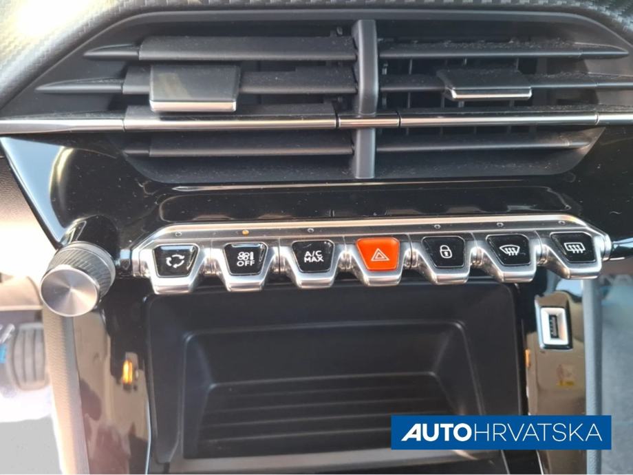 PEUGEOT 2008 STYLE PureTech 100, 14.490,00 €, fotografija 19