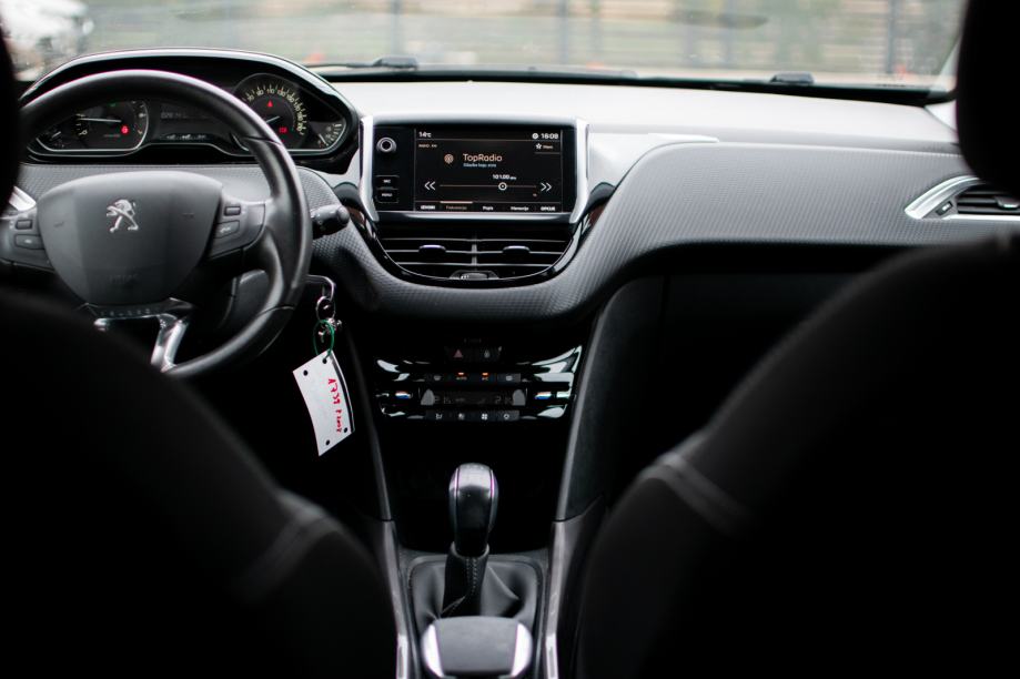 Peugeot 2008 STYLE SAMO 28000 KM NOV AUTO!!, fotografija 13