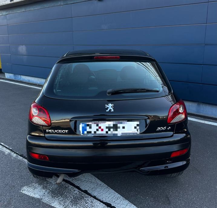 Peugeot 206 1,1 Trendy*Facelift model*Klima*Alu felge*Odlično stanje*, fotografija 7