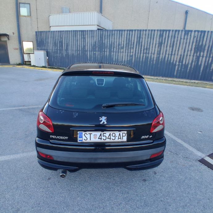 Peugeot 206+ 1,4-8v - FACELIFT - SAMO 124.000km - KLIMA, fotografija 3