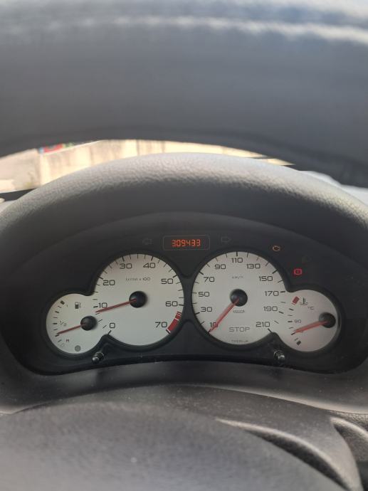 Peugeot 206 1.4 benzin+LPG, fotografija 8