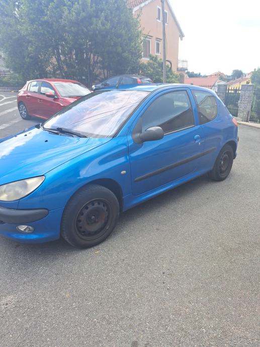 Peugeot 206 1.4 benzin+LPG, fotografija 3