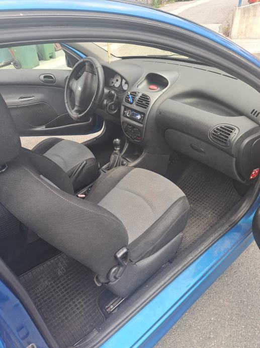 Peugeot 206 1.4 benzin+LPG, fotografija 6