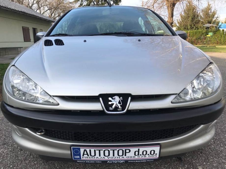 Peugeot 206 1.4 HDi Klima, Alu, Servo,Abs,5 vrata,servisna