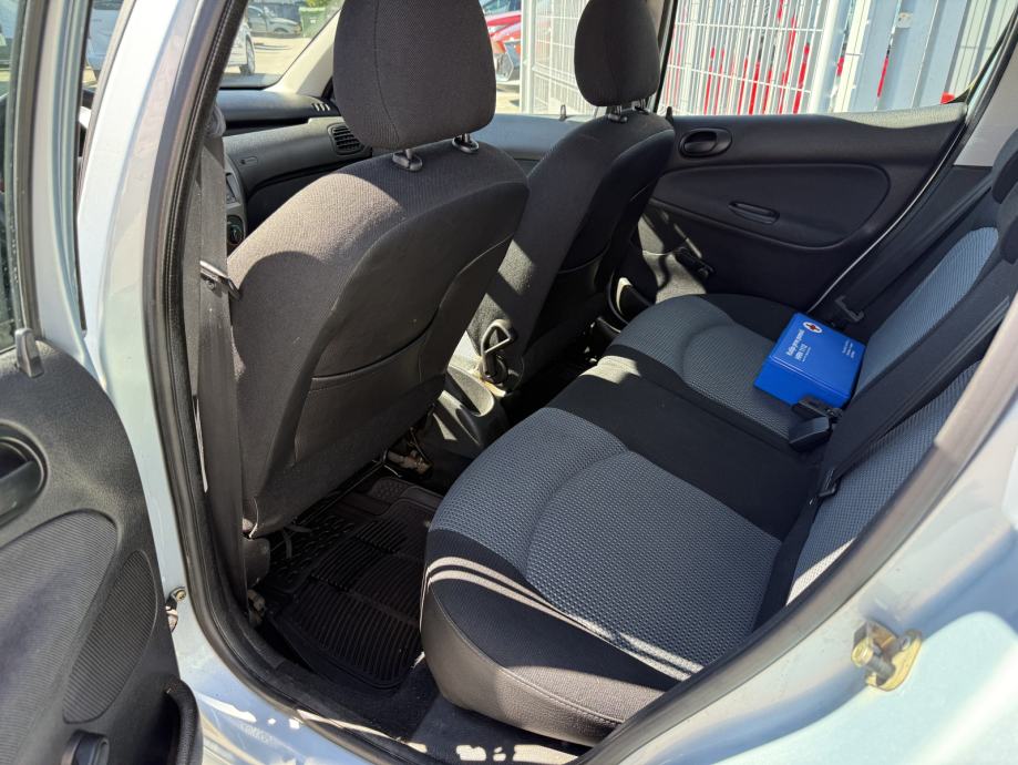 Peugeot 206 1,4 HDi, fotografija 10