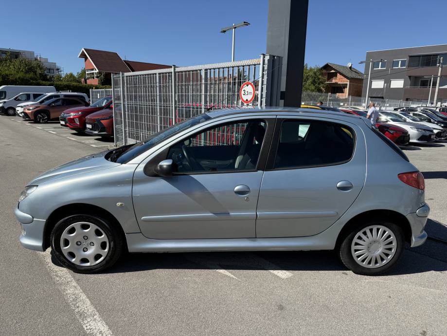 Peugeot 206 1,4 HDi, fotografija 2
