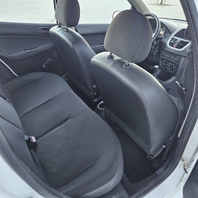 Peugeot 206 + 1,4 HDI 2010 ++ 185000 KM ++, fotografija 16