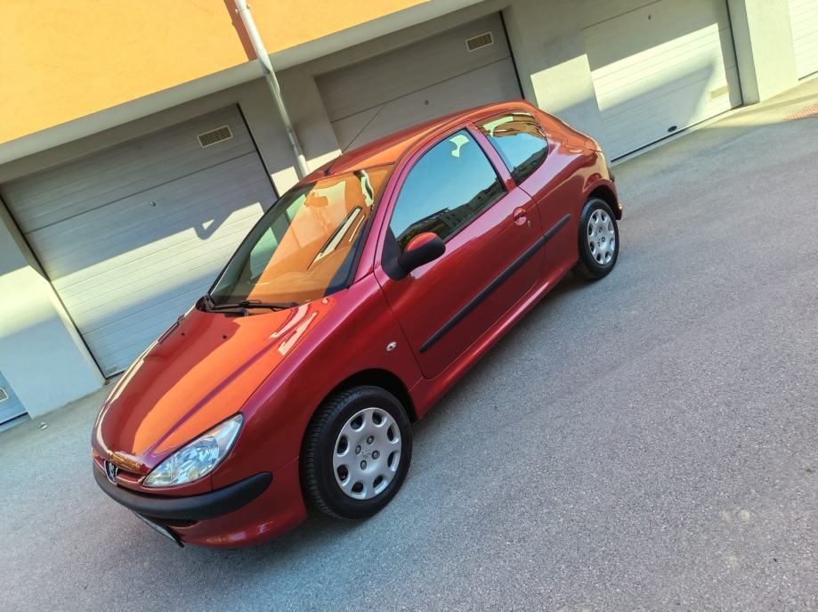Peugeot 206 1,4 TRENDY 2009.god. PRVI VLASNIK,KLIMA ,REG. DO 9/2027, fotografija 10