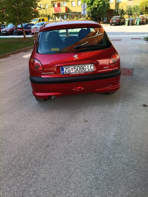 Peugeot 206 1,4 TRENDY 2009.god. PRVI VLASNIK,KLIMA ,REG. DO 9/2027, fotografija 12