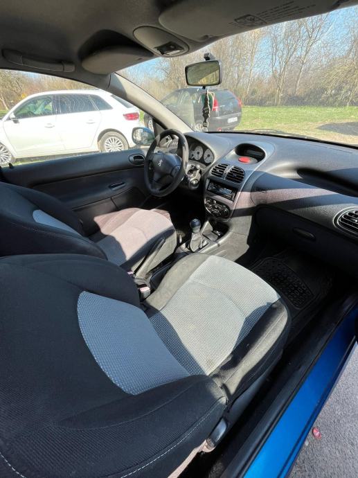 Peugeot 206 1,1, fotografija 5