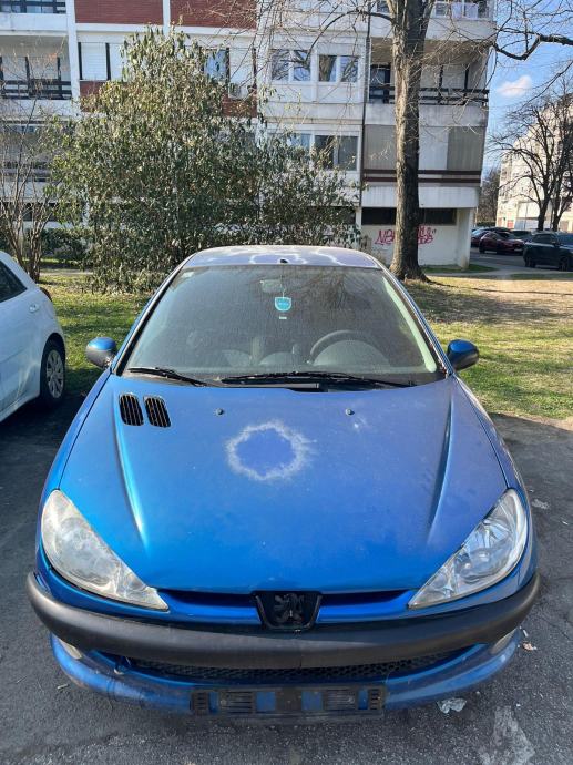 Peugeot 206 1,1, fotografija 11