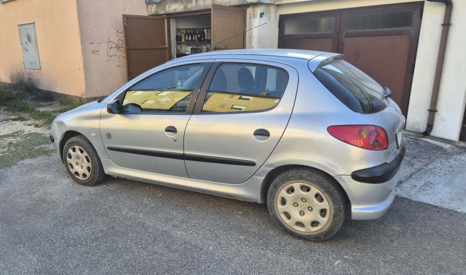 Peugeot 206 206 1,4 HDi, fotografija 4