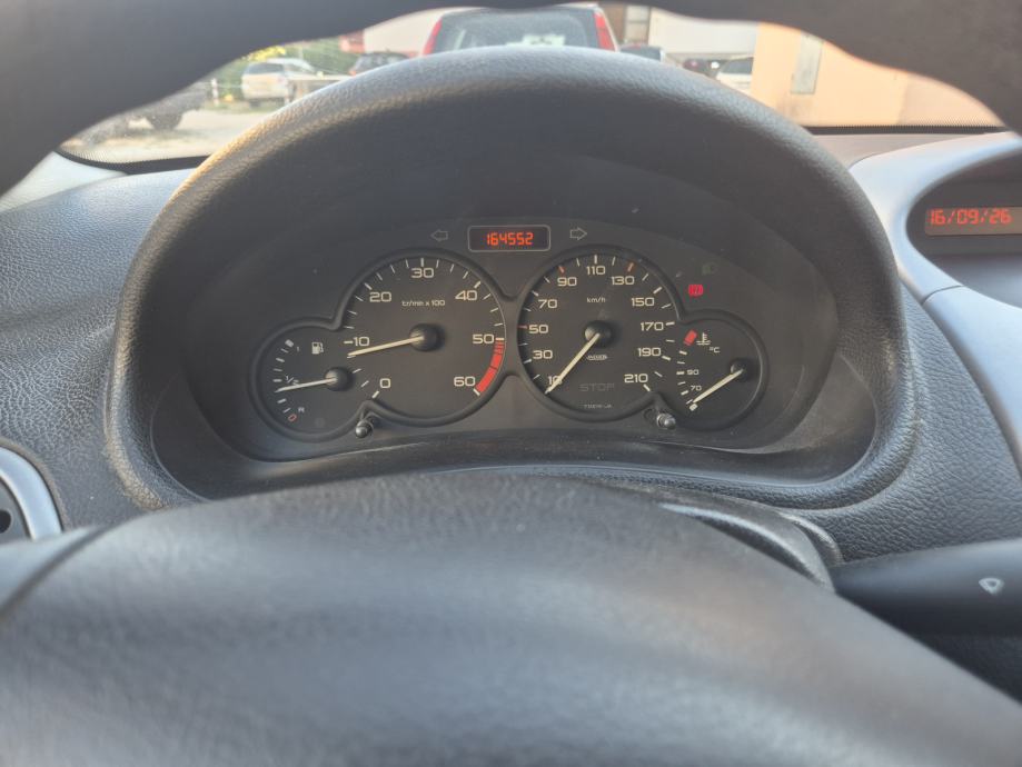 Peugeot 206 206 1,4 HDi, fotografija 6