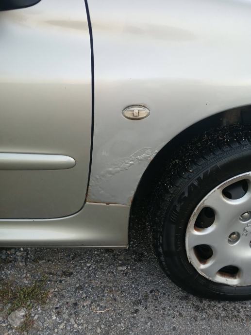 Peugeot 206 206 1,4 KLIMA AUTO ODLICAN, fotografija 6