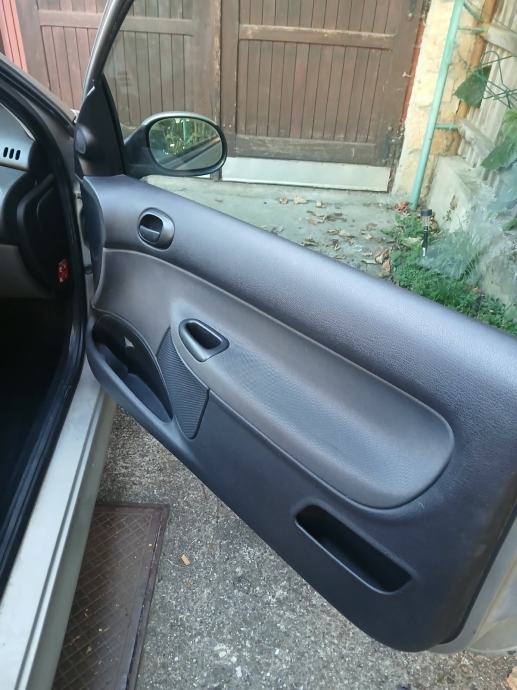 Peugeot 206 206 1,4 KLIMA AUTO ODLICAN, fotografija 18