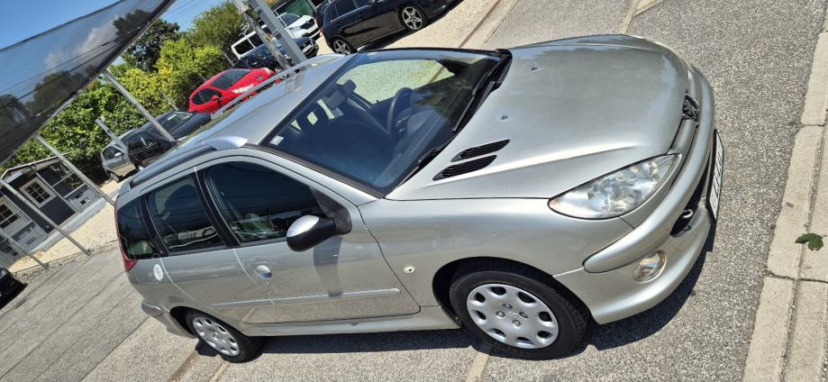 Peugeot 206 1,4*kupac NE PLAĆA prijenos *HR-AUTO **REG GOD DANA **, fotografija 4