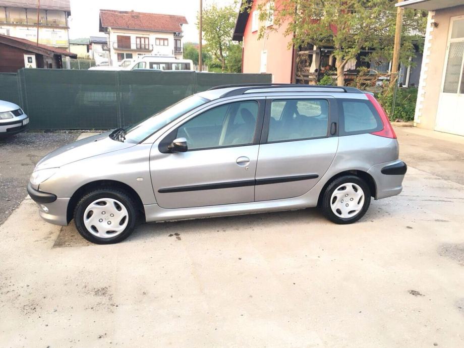 Peugeot 206 Break 2003 | Peugeot 206 À Vendre – BYOFB
